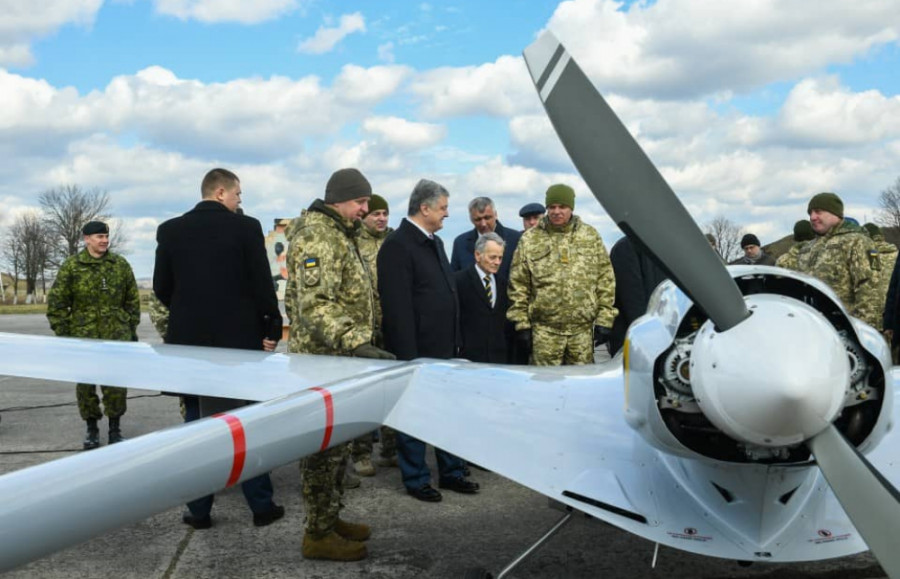 Entrega del UAV Foto Ejército de Ucrania.