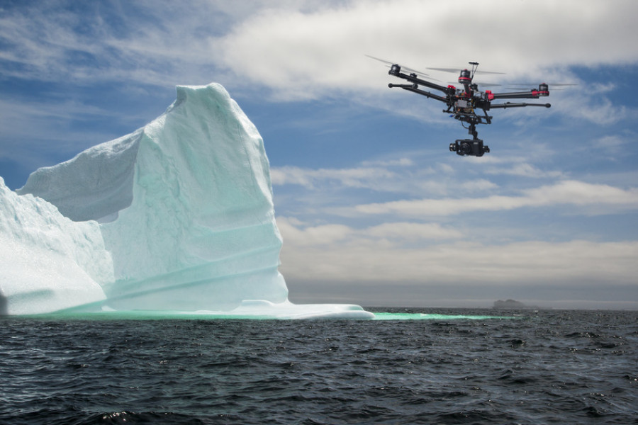 Dron iceberg emsa