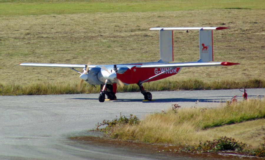 UAV de ala fija Windracers. Fuente Royal Navy.