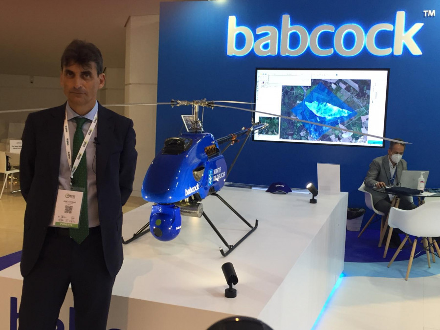 Jose Luis Saiz en el stand de Babcock en UNVEX 2021