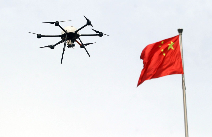Un dron chino en vuelo.
