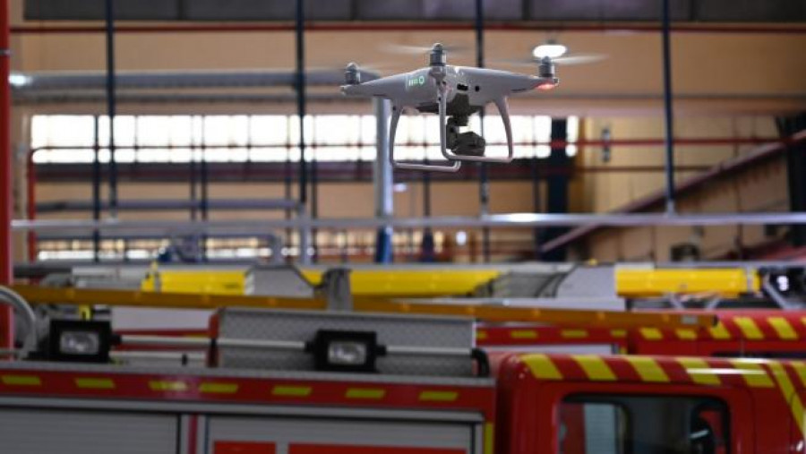 Dron incorporado al parque de Bomberos de Linares. Foto Ayuntamiento de Linares.