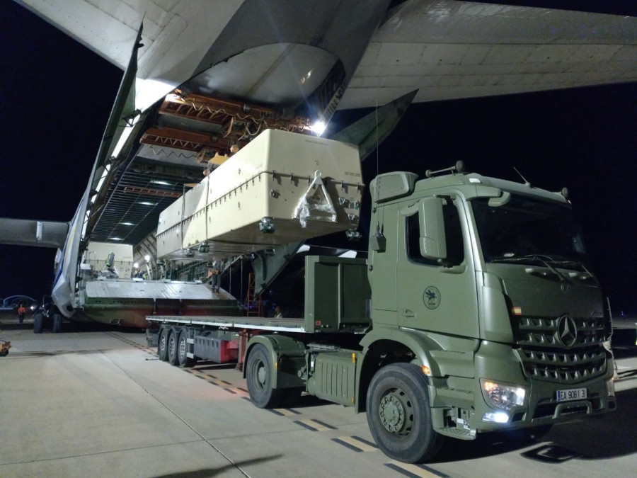 Llegada a la base de Morón de los componentes de los dos últimos RPAS Predator. Foto Ejército del Aire