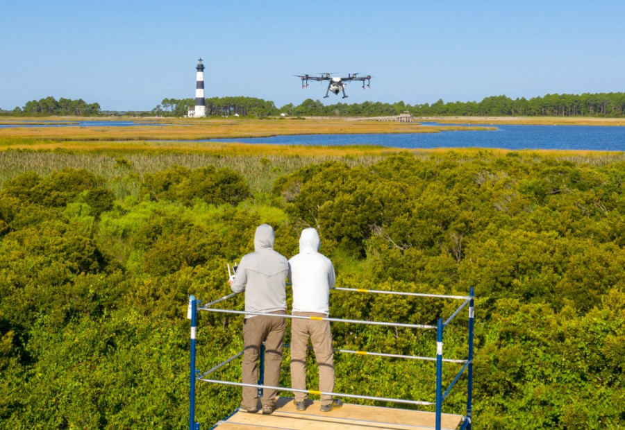 Operaciones con drones. Foto Unidad de Análisis Ambiental.