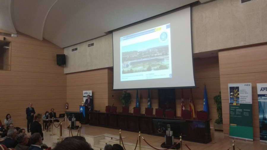 Ponencia de José Cebrián. Foto MBS.