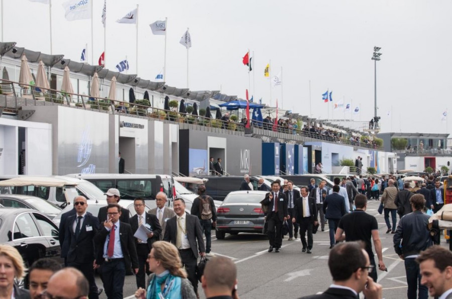 Paris air show