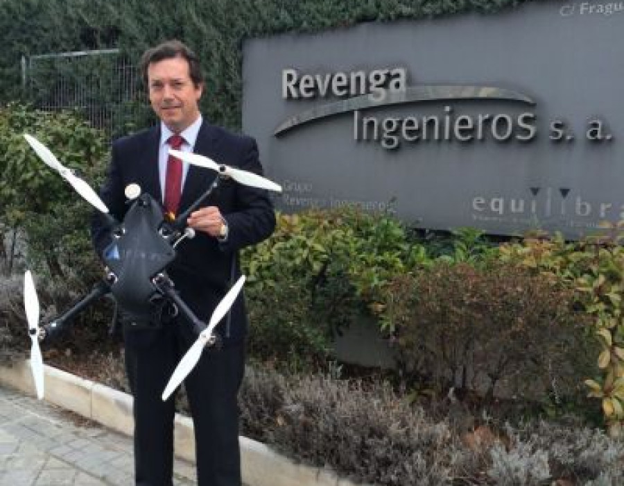Revenga 400x533