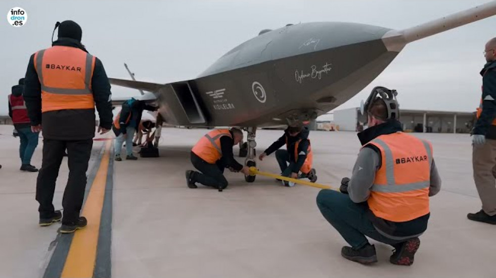 El dron de combate turco Kizilelma supera las pruebas de rodaje en pista