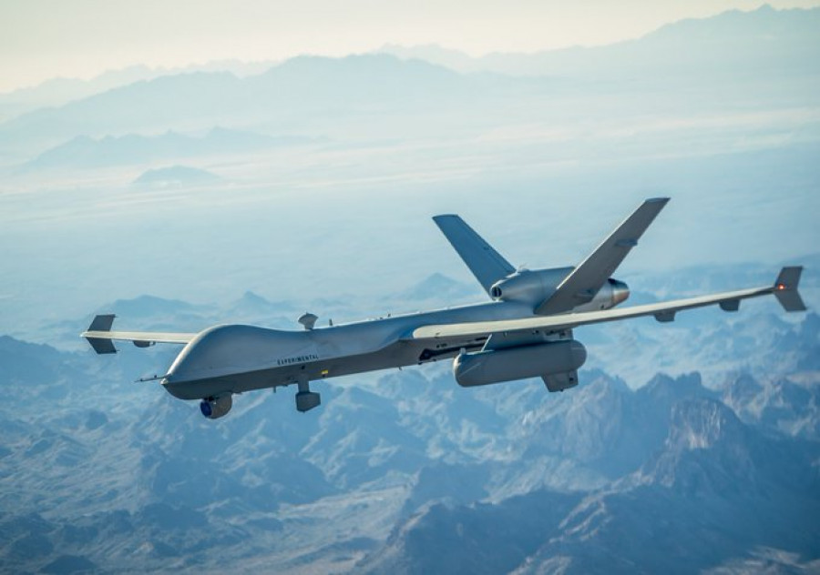 Predator con nato pod