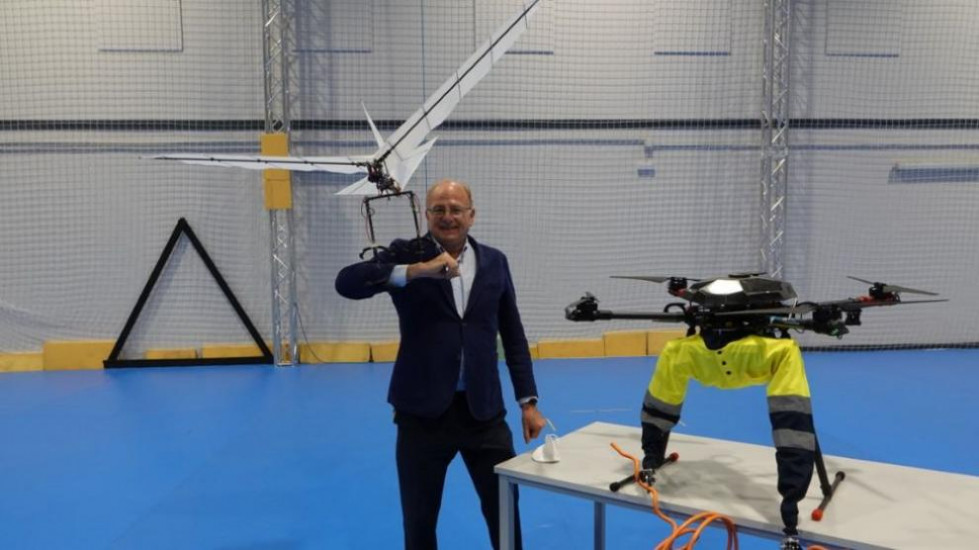 Anibal ollero pajaro robotico