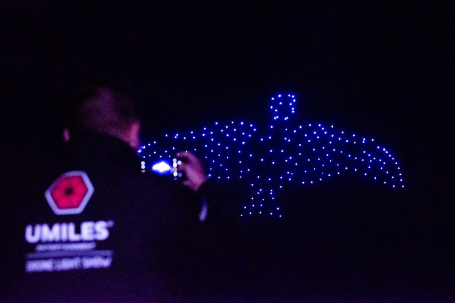 UMILES DRONE LIGHT SHOW 1