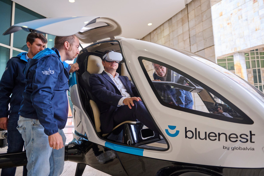 El presidente del INECO prueba una aplicación RV