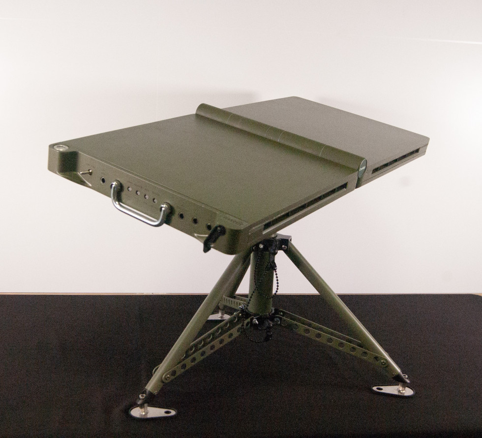 Inster–Grupo Oesía presenta su nuevo sistema dual de antenas para satélites LEO