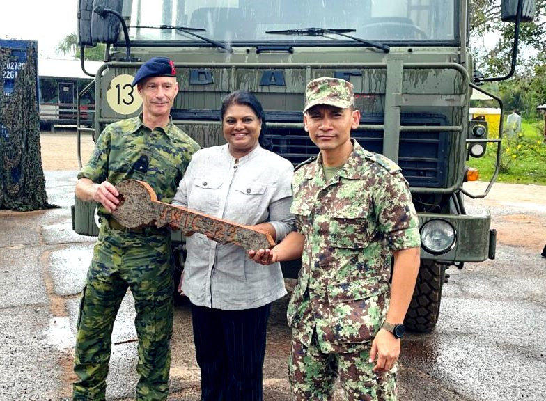 Países Bajos dona siete camiones tácticos DAF YA 442 al Ejército de Surinam