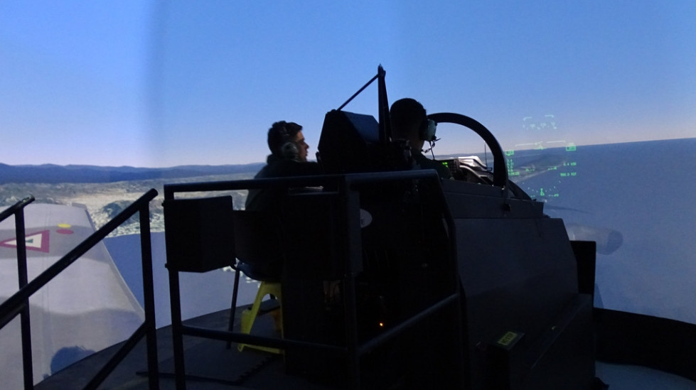 La Escuela Militar de Aviación de la FAM cuenta con uno de los mejores simuladores de vuelo