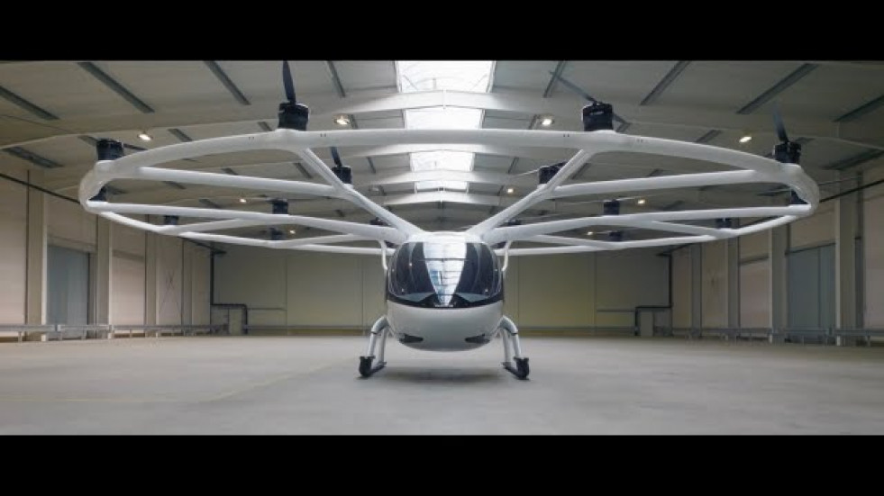 VoloCity: First Full-Size Prototype in Maiden Flight | Volocopter