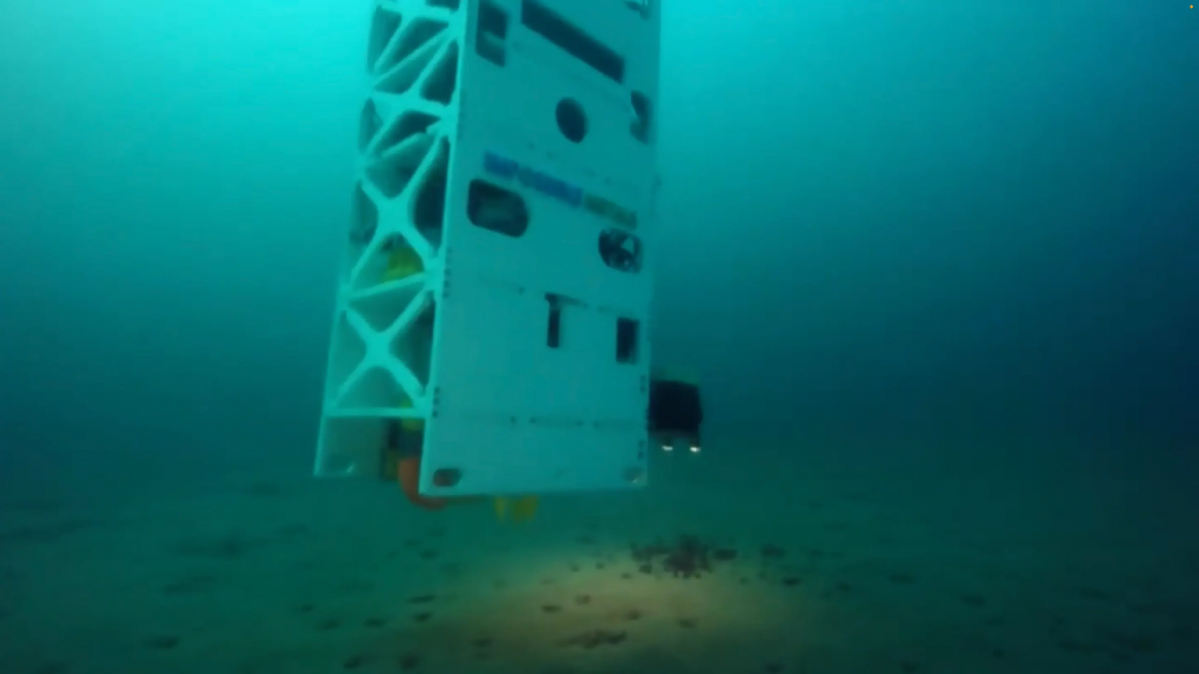 Eureka 1 underwater